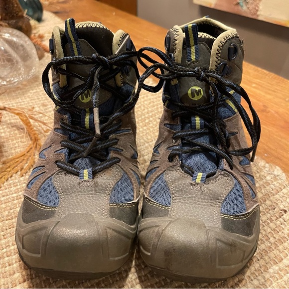 ❤️4 for $25 Merrell  hiking boot. Youth 6 women’s 7/7.5 - Picture 2 of 8